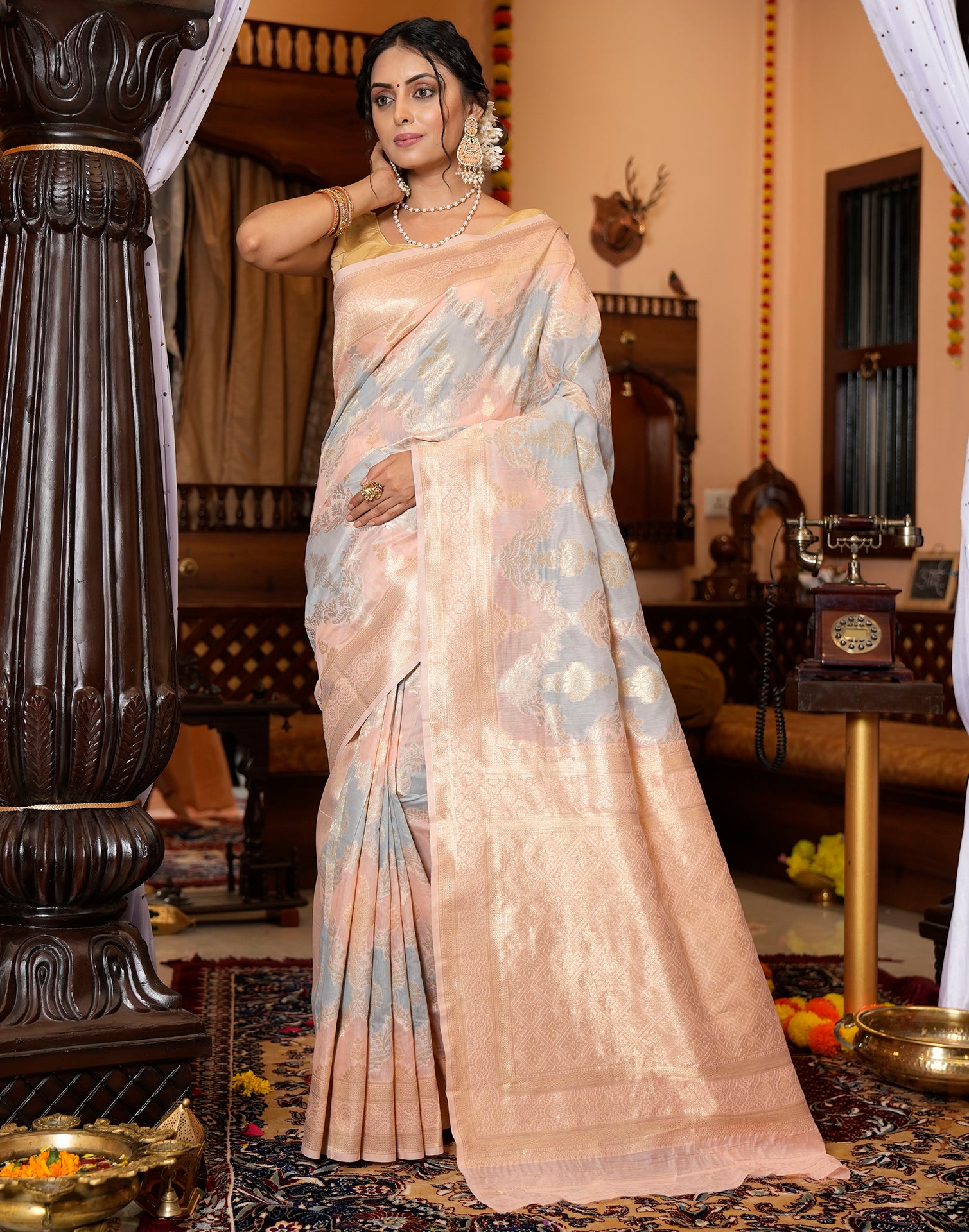 Peach Pink Zari Woven Banarasi Silk Saree – zarikaariindia.com